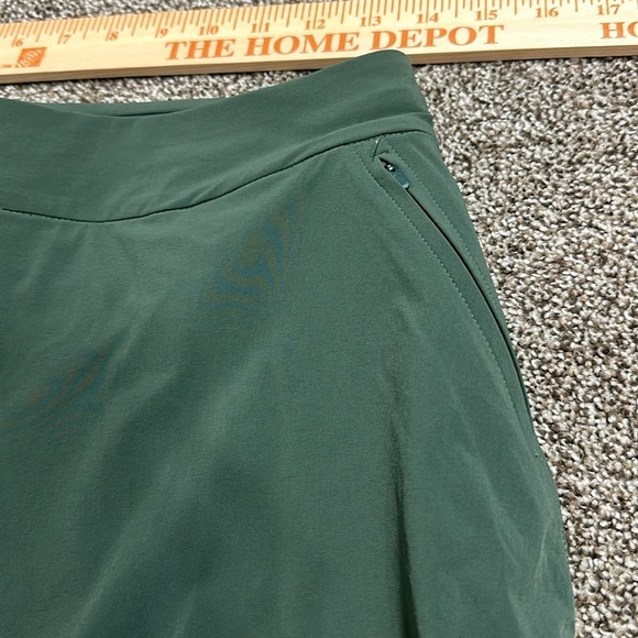 NWT Outdoor Voices The Exercise 3” Skort Evergreen Medium - Picture 8 of 13